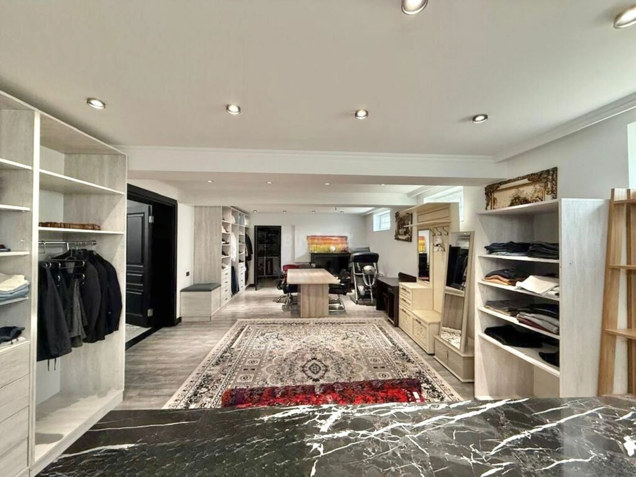 Satılır 7 otaqlı həyət evi 330 m²