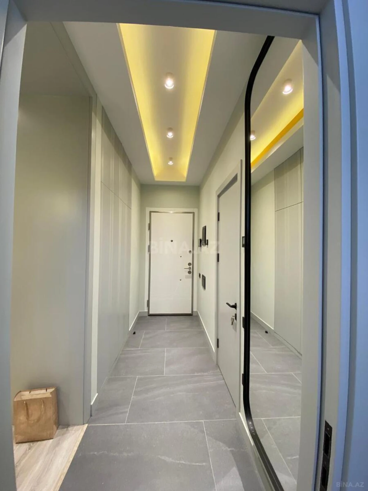 Satılır 2 otaqlı mənzil 64 m²