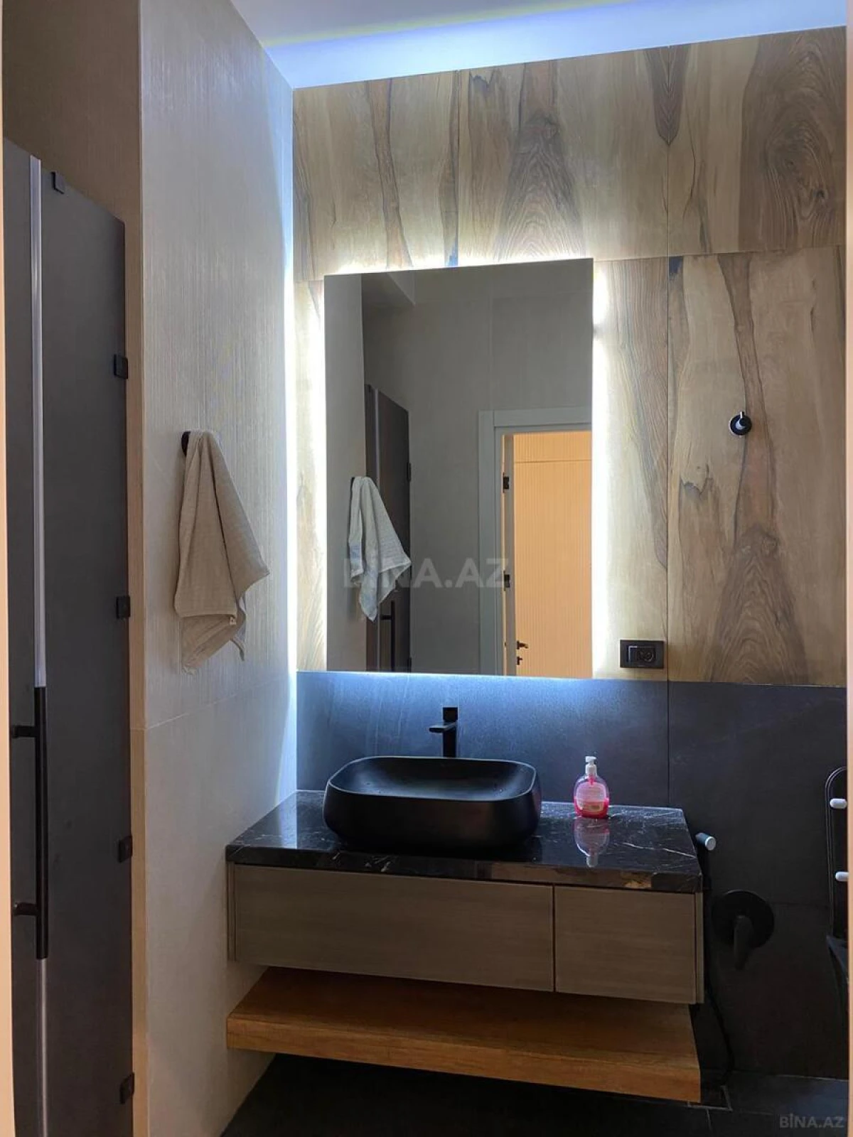 Satılır 2 otaqlı mənzil 64 m²