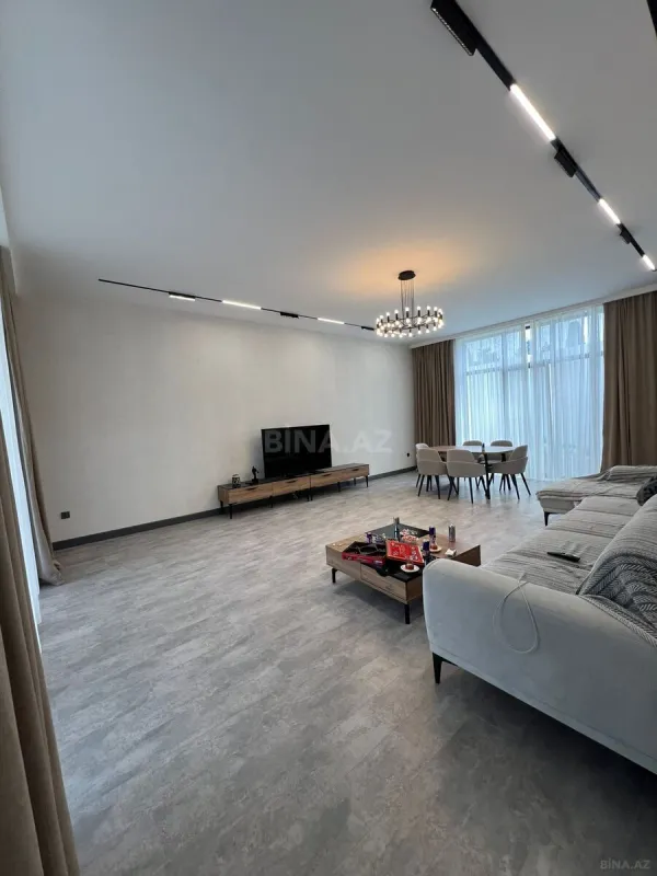 Kirayə verilir 4 otaqlı həyət evi 220 m²