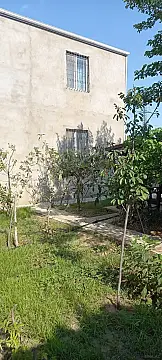 Satılır 5 otaqlı həyət evi 180 m²