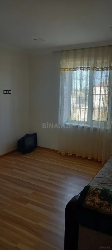 Satılır 5 otaqlı həyət evi 180 m²
