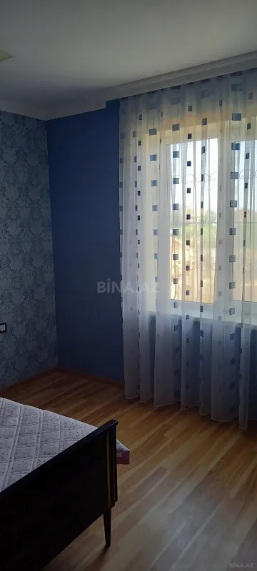 Satılır 5 otaqlı həyət evi 180 m²