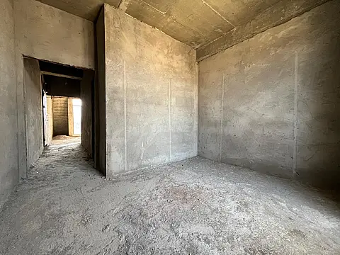 Satılır 2 otaqlı mənzil 56 m²