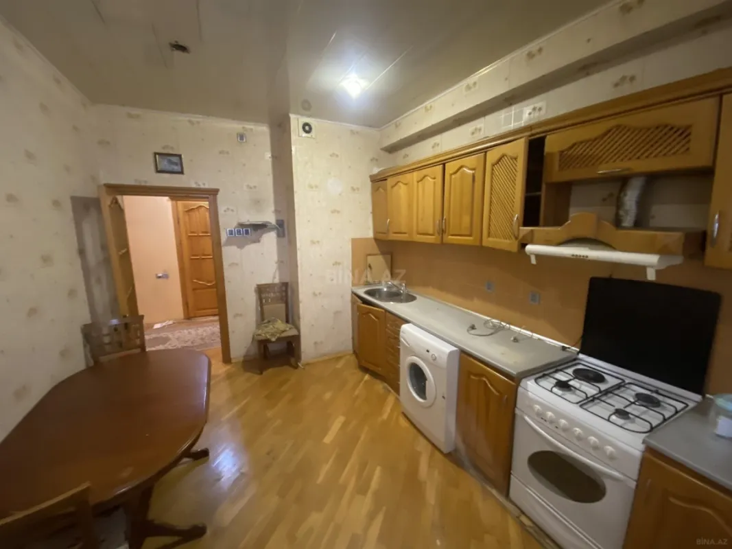 Satılır 2 otaqlı mənzil 74 m²