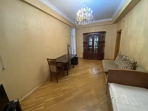 Satılır 2 otaqlı mənzil 74 m²