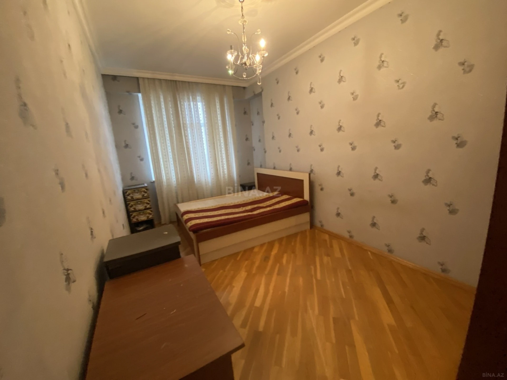 Satılır 2 otaqlı mənzil 74 m²