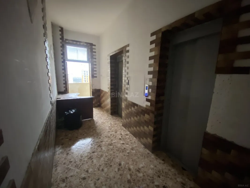 Satılır 2 otaqlı mənzil 74 m²