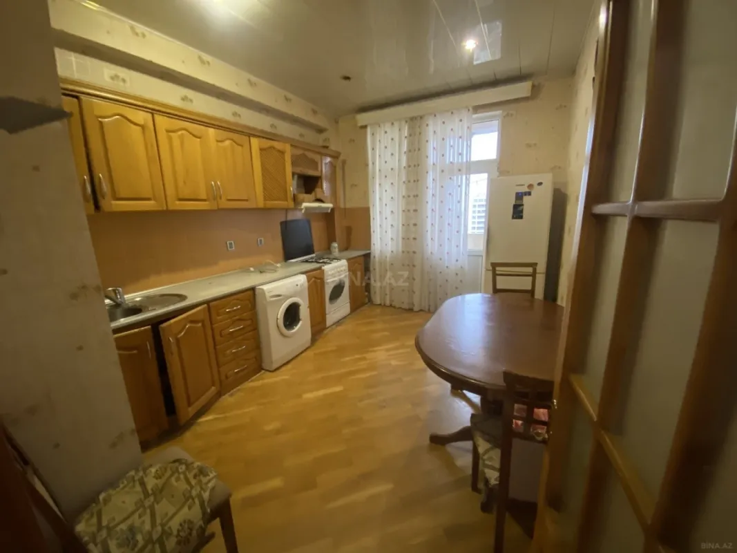 Satılır 2 otaqlı mənzil 74 m²