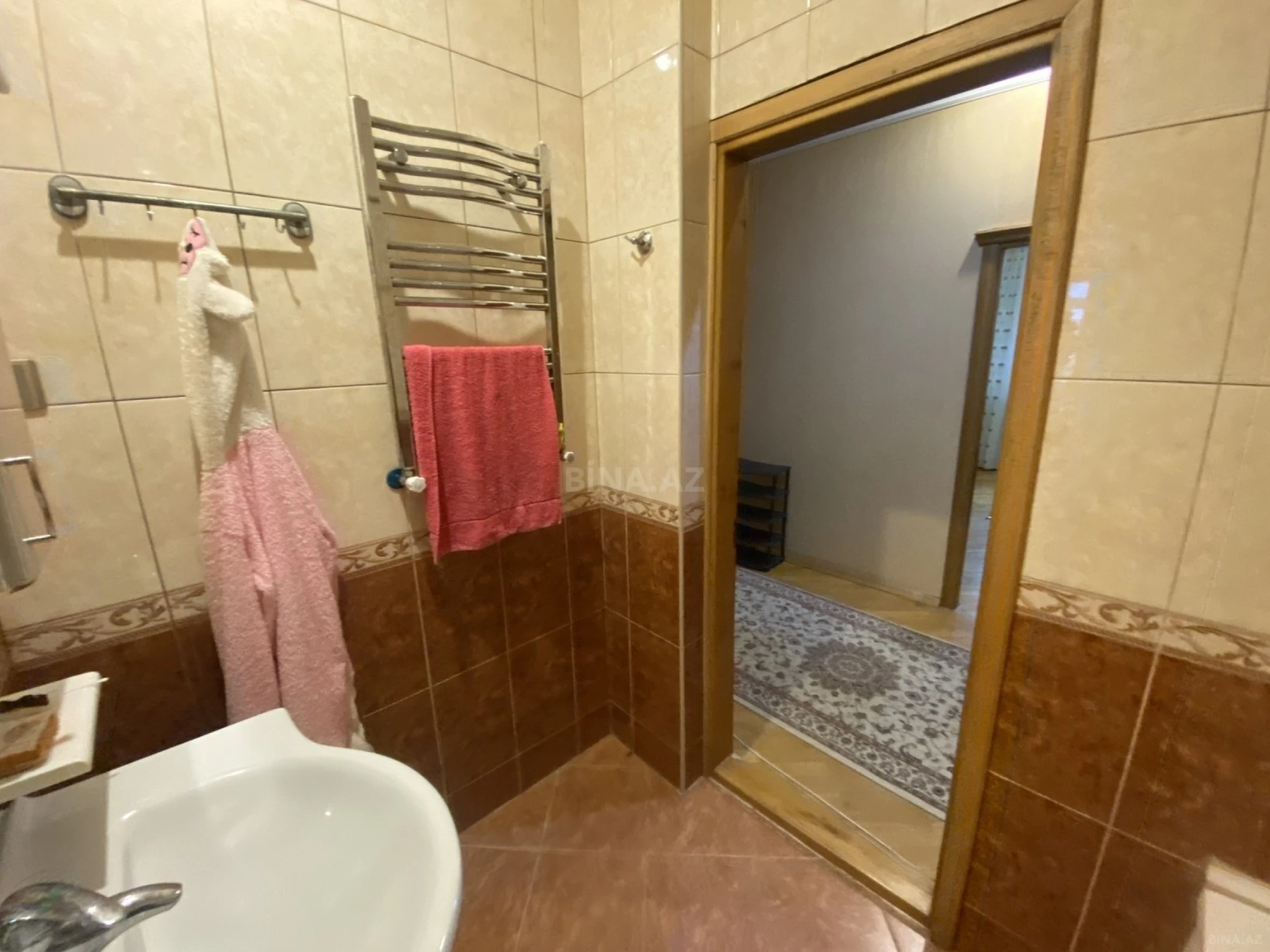 Satılır 2 otaqlı mənzil 74 m²
