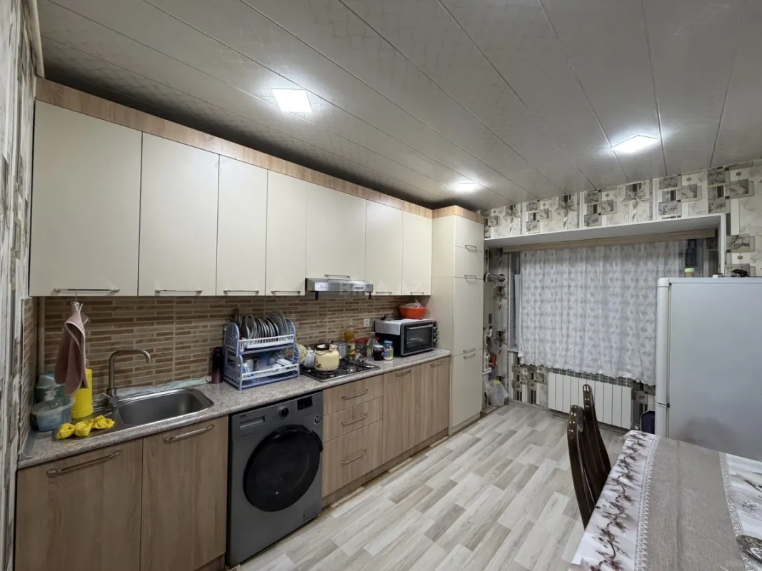 Satılır 2 otaqlı mənzil 60 m²