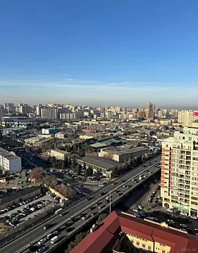 Satılır 3 otaqlı mənzil 108 m²