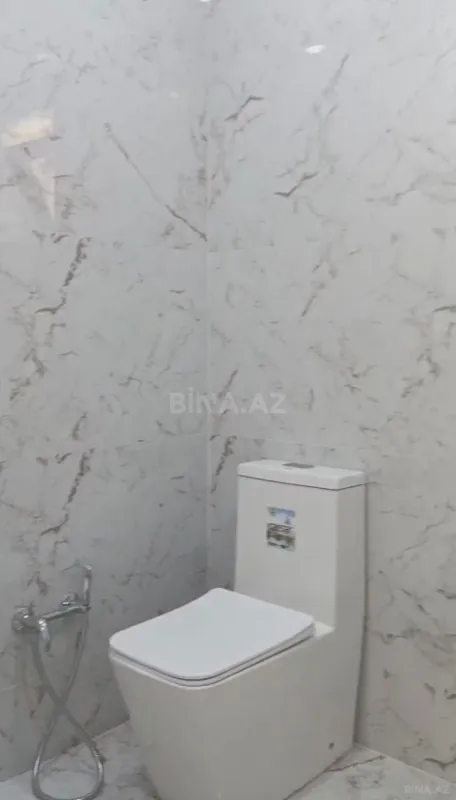 Satılır 5 otaqlı həyət evi 200 m²