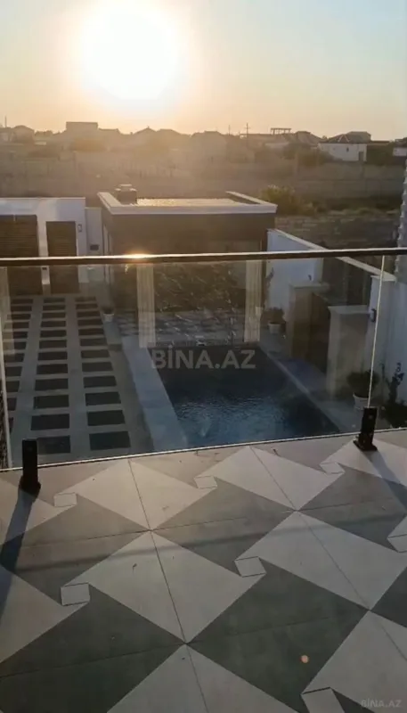 Satılır 5 otaqlı həyət evi 200 m²