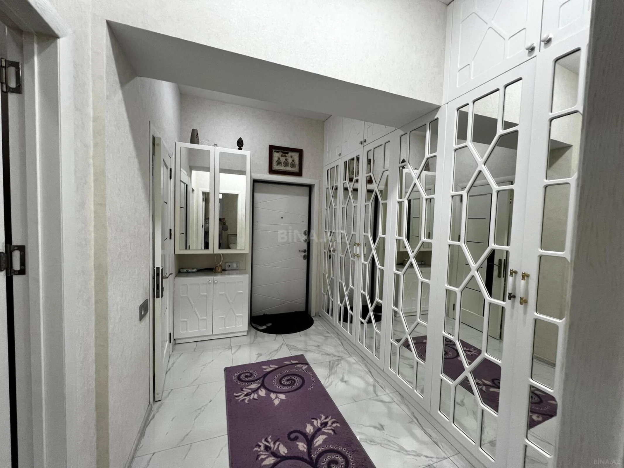 Satılır 2 otaqlı mənzil 65 m²