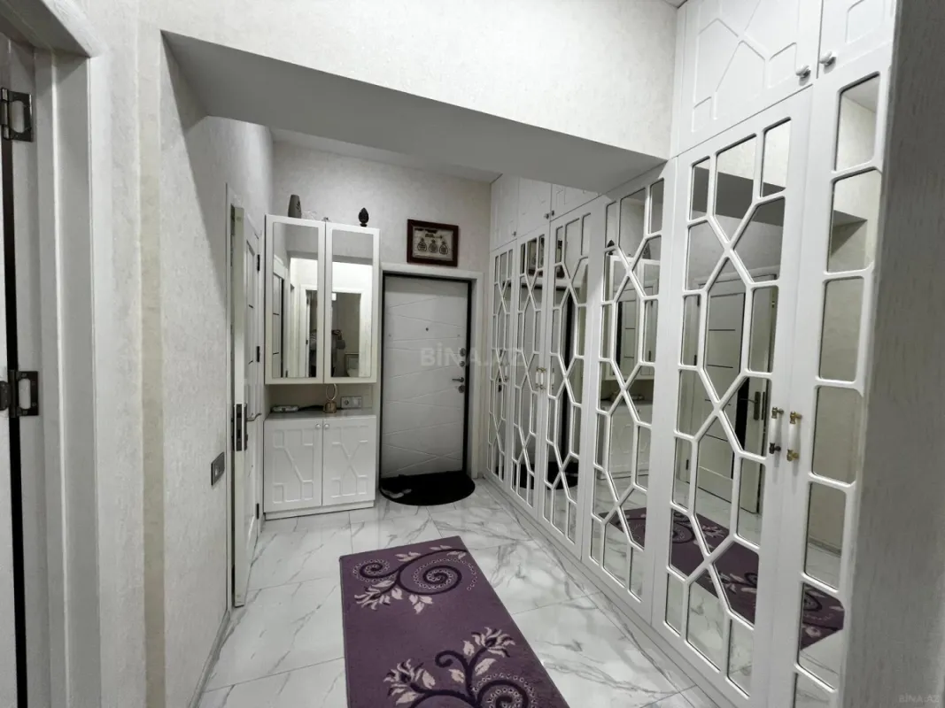 Satılır 2 otaqlı mənzil 65 m²