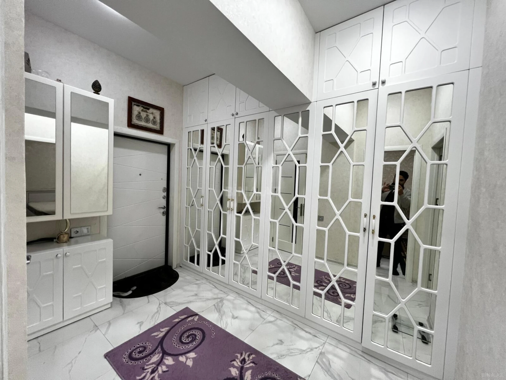 Satılır 2 otaqlı mənzil 65 m²