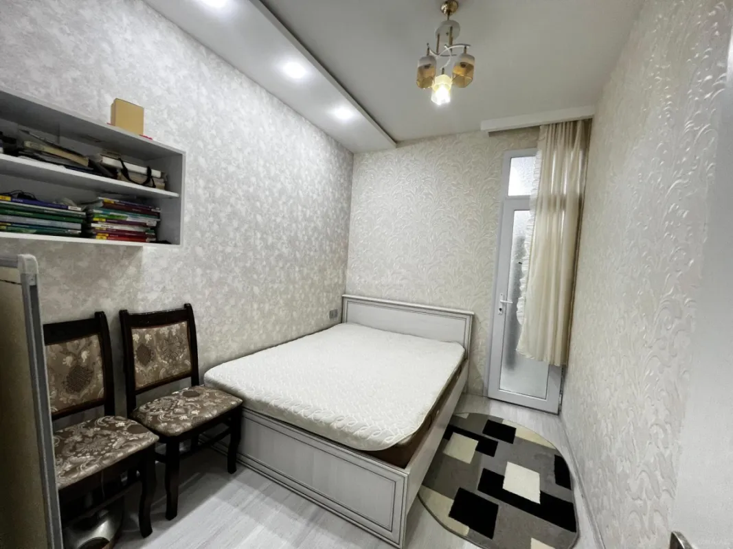Satılır 2 otaqlı mənzil 65 m²