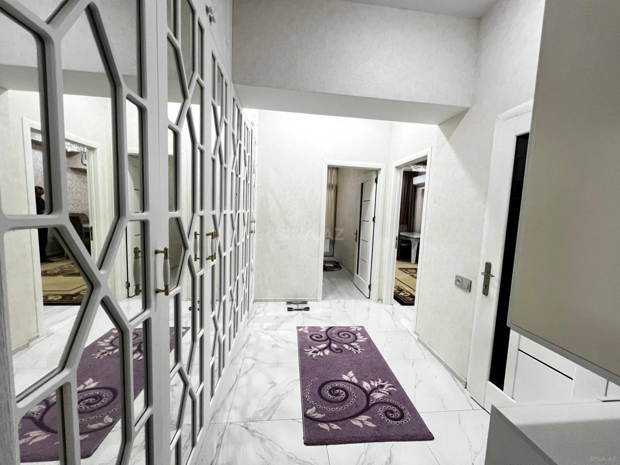 Satılır 2 otaqlı mənzil 65 m²