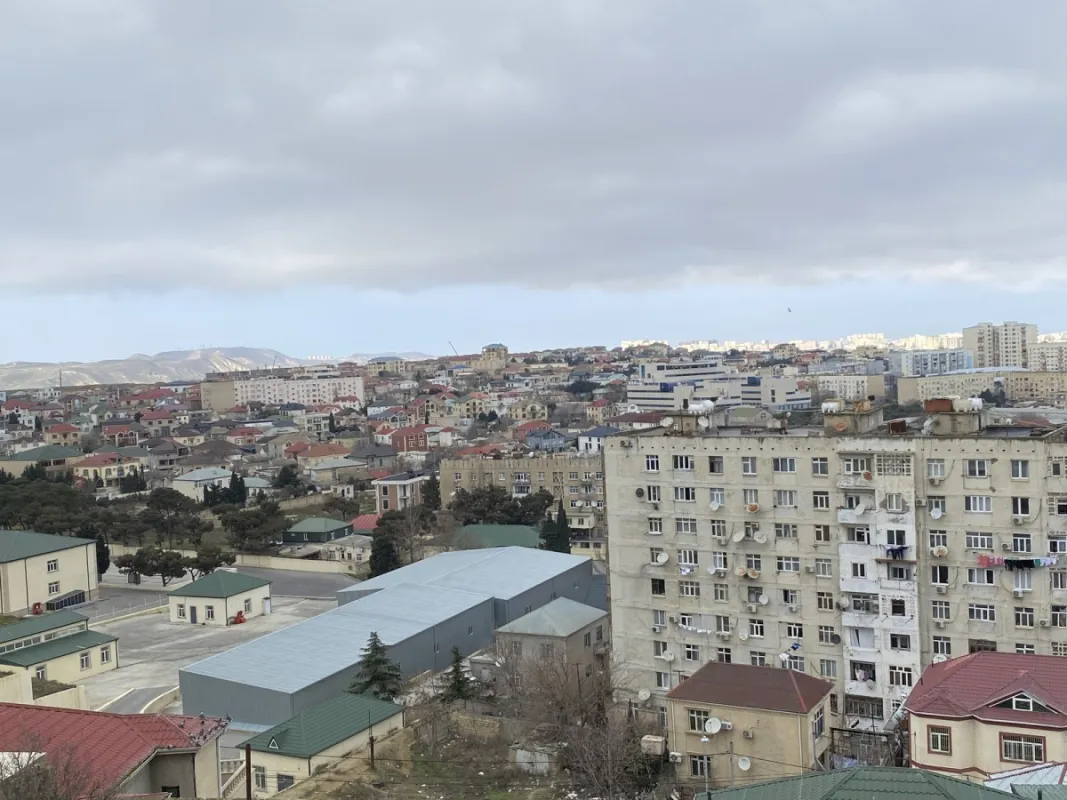 Satılır 6 otaqlı həyət evi 250 m²