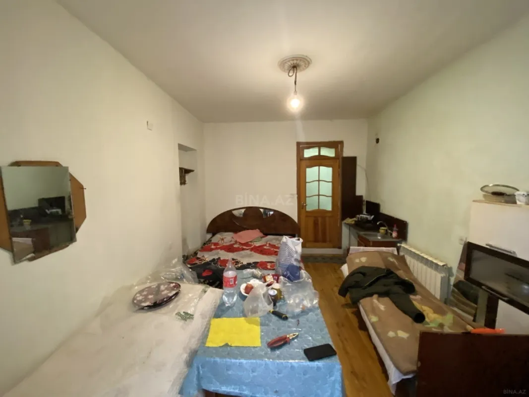 Satılır 6 otaqlı həyət evi 250 m²