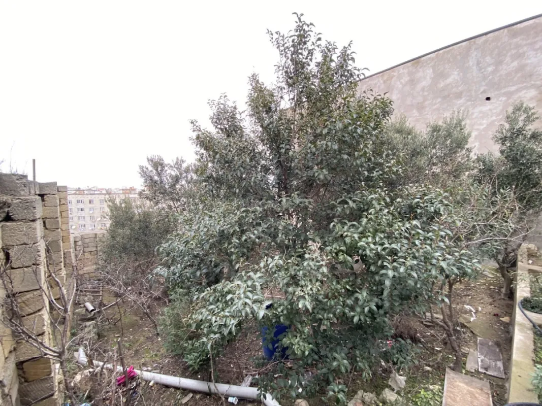 Satılır 6 otaqlı həyət evi 250 m²