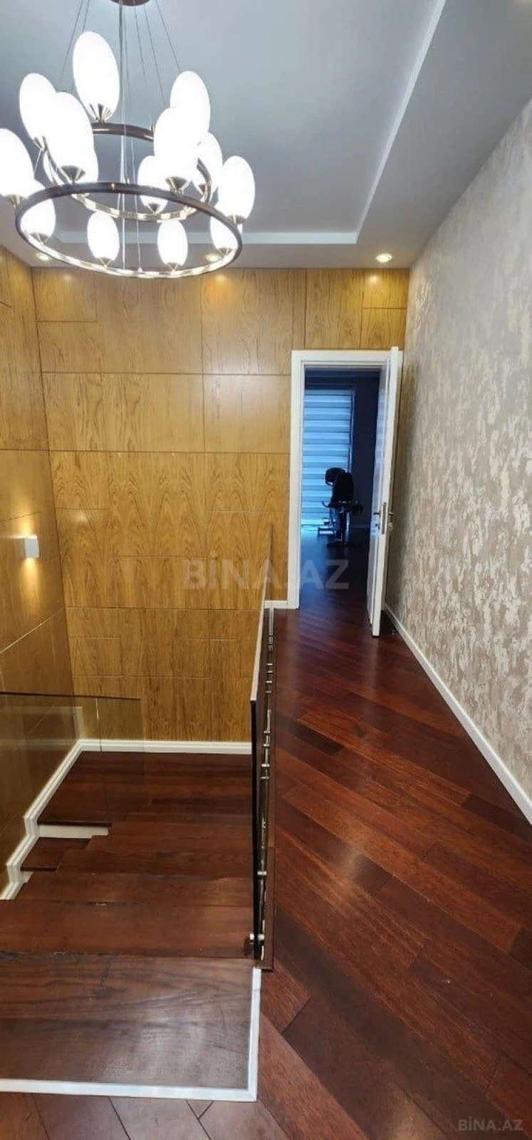 Kirayə verilir 6 otaqlı həyət evi 400 m²