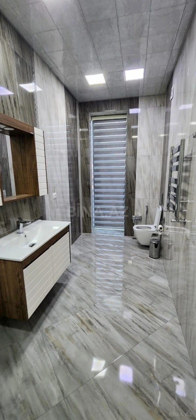 Kirayə verilir 6 otaqlı həyət evi 400 m²