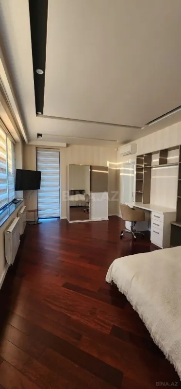 Kirayə verilir 6 otaqlı həyət evi 400 m²