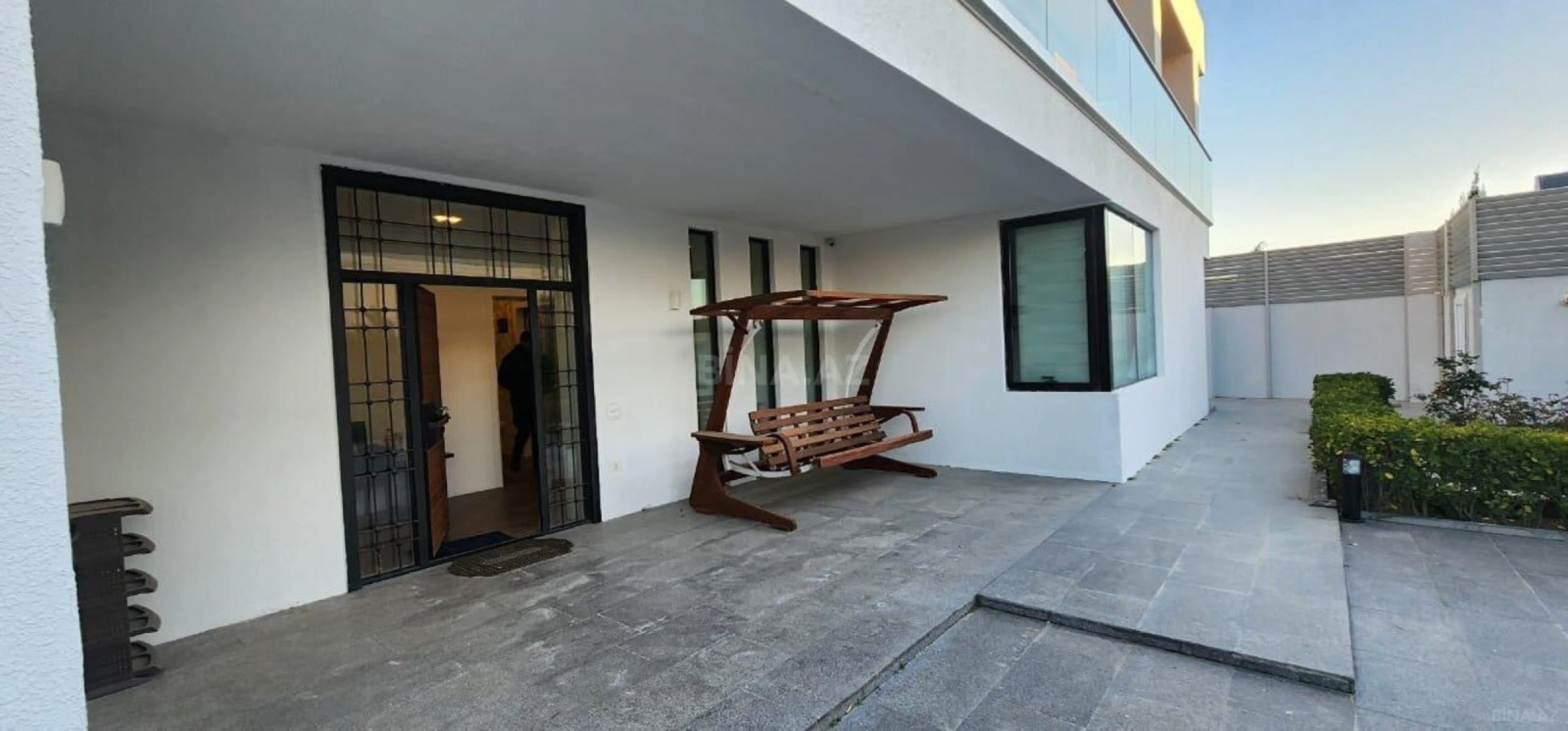 Kirayə verilir 6 otaqlı həyət evi 400 m²