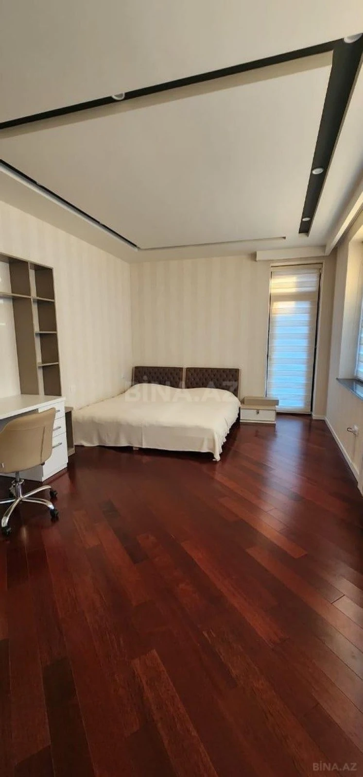 Kirayə verilir 6 otaqlı həyət evi 400 m²