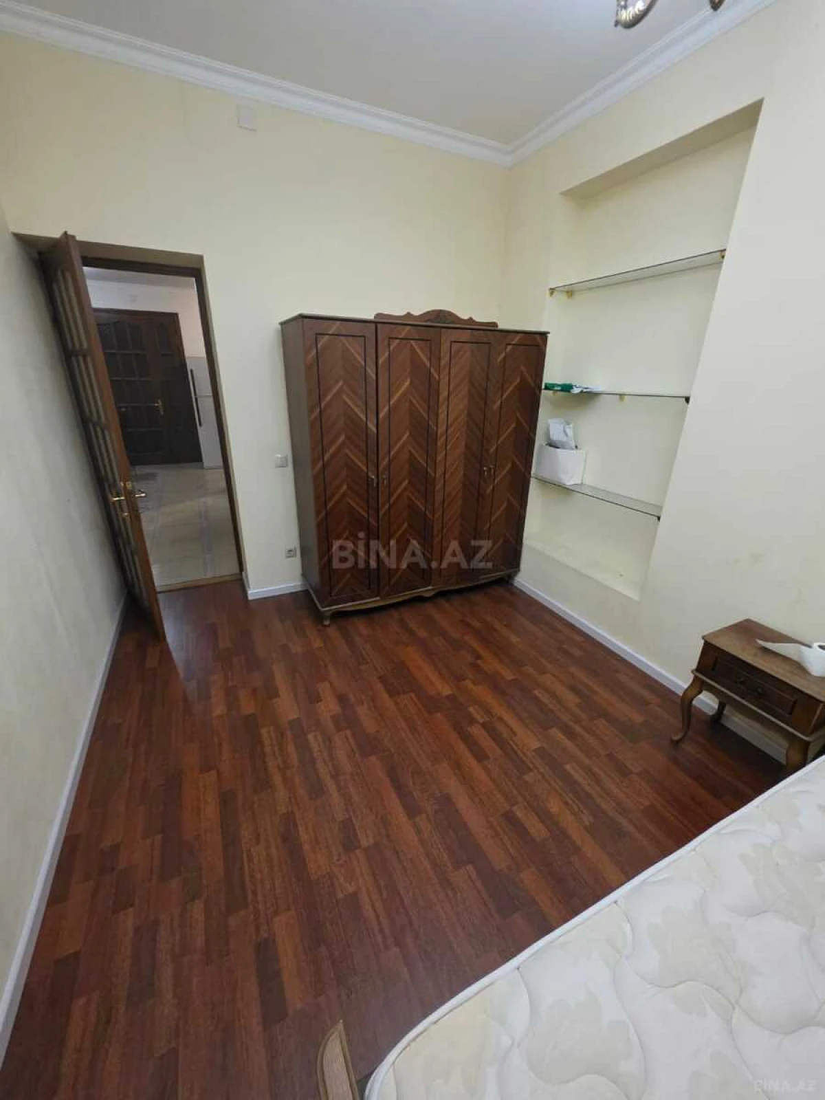 Satılır 3 otaqlı mənzil 100 m²