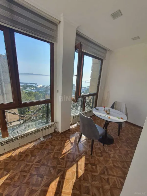 Satılır 3 otaqlı mənzil 100 m²