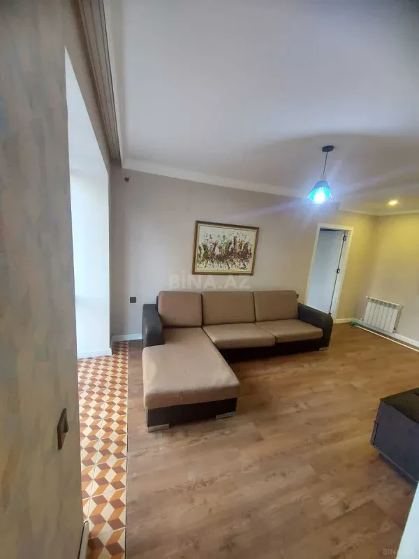 Kirayə verilir 2 otaqlı mənzil 55 m²
