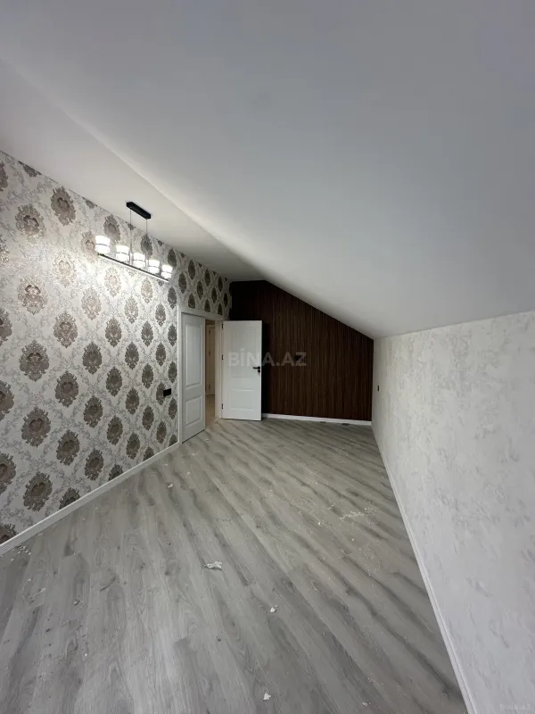 Satılır 5 otaqlı həyət evi 180 m²