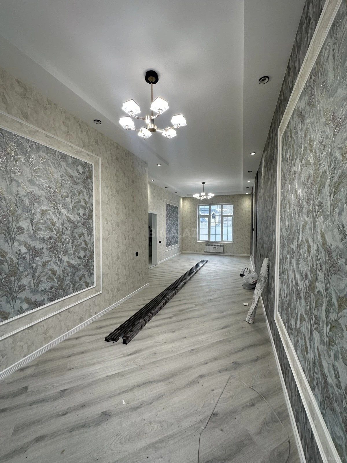 Satılır 5 otaqlı həyət evi 180 m²