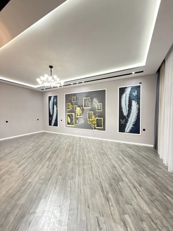 Satılır 5 otaqlı həyət evi 180 m²