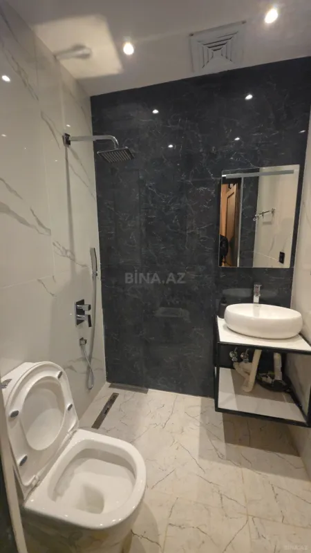 Satılır 5 otaqlı həyət evi 200 m²