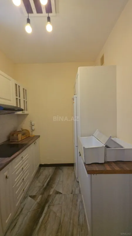 Satılır 5 otaqlı həyət evi 200 m²