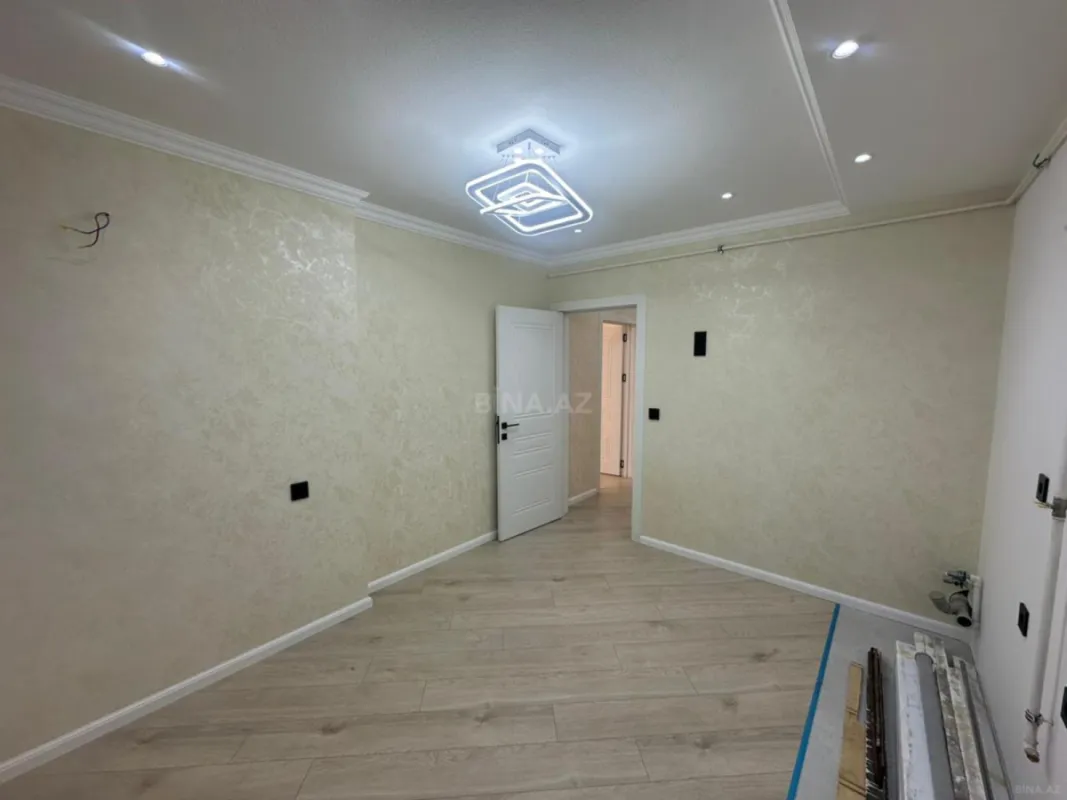 Satılır 2 otaqlı mənzil 60 m²