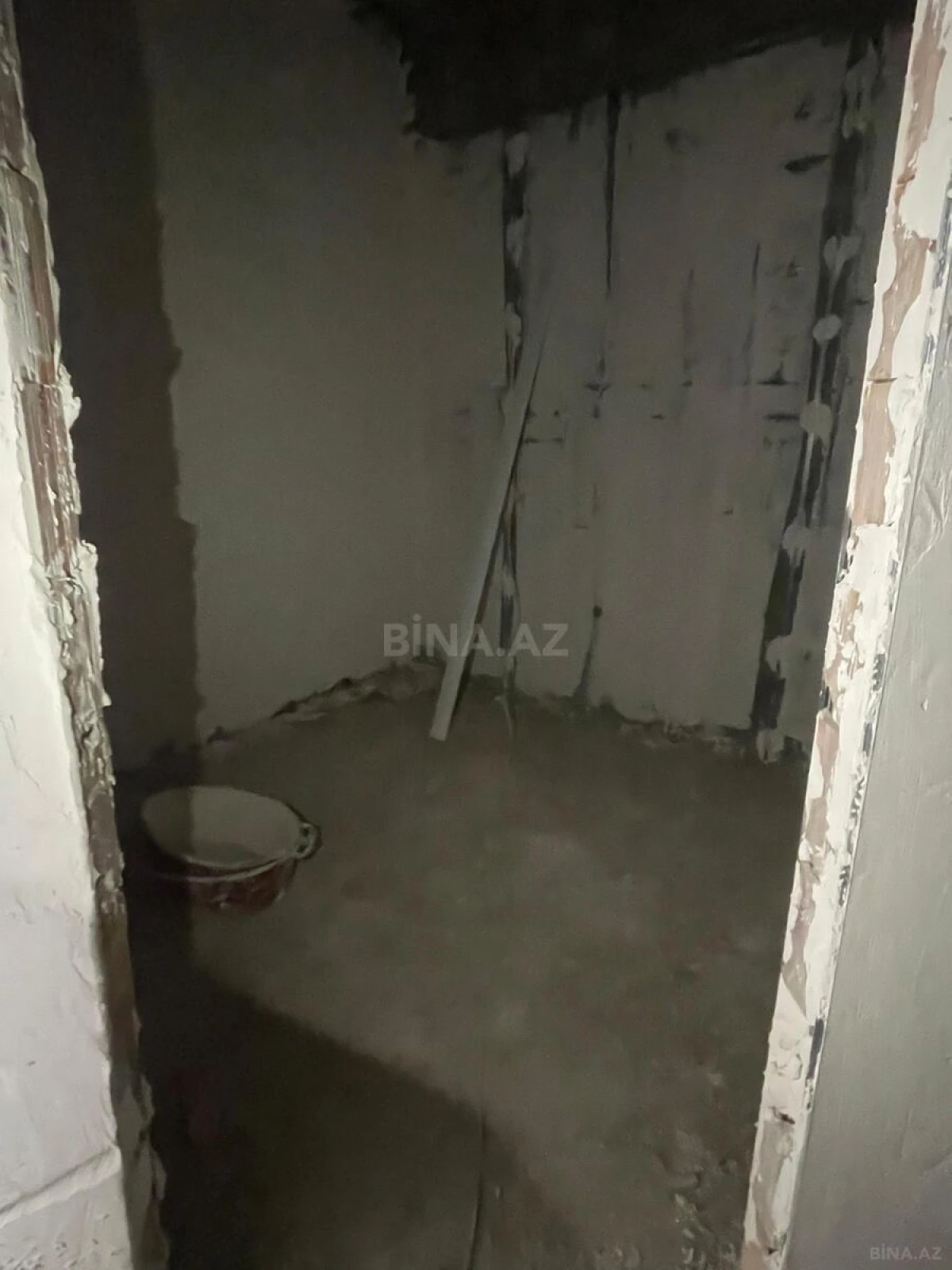 Satılır 4 otaqlı mənzil 124 m²