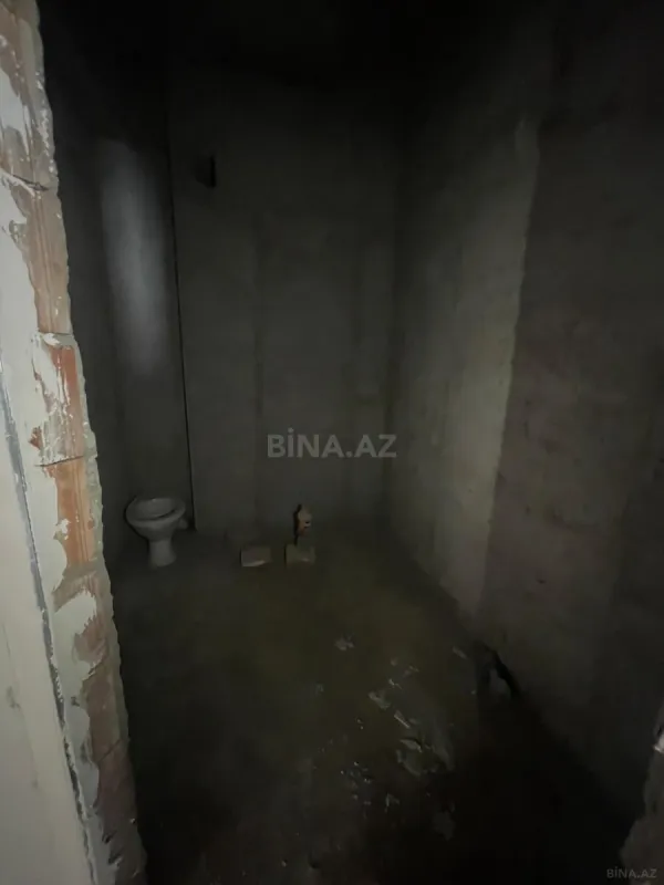 Satılır 4 otaqlı mənzil 124 m²