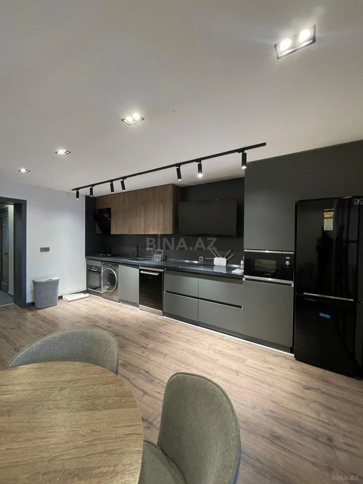 Satılır 4 otaqlı mənzil 90 m²