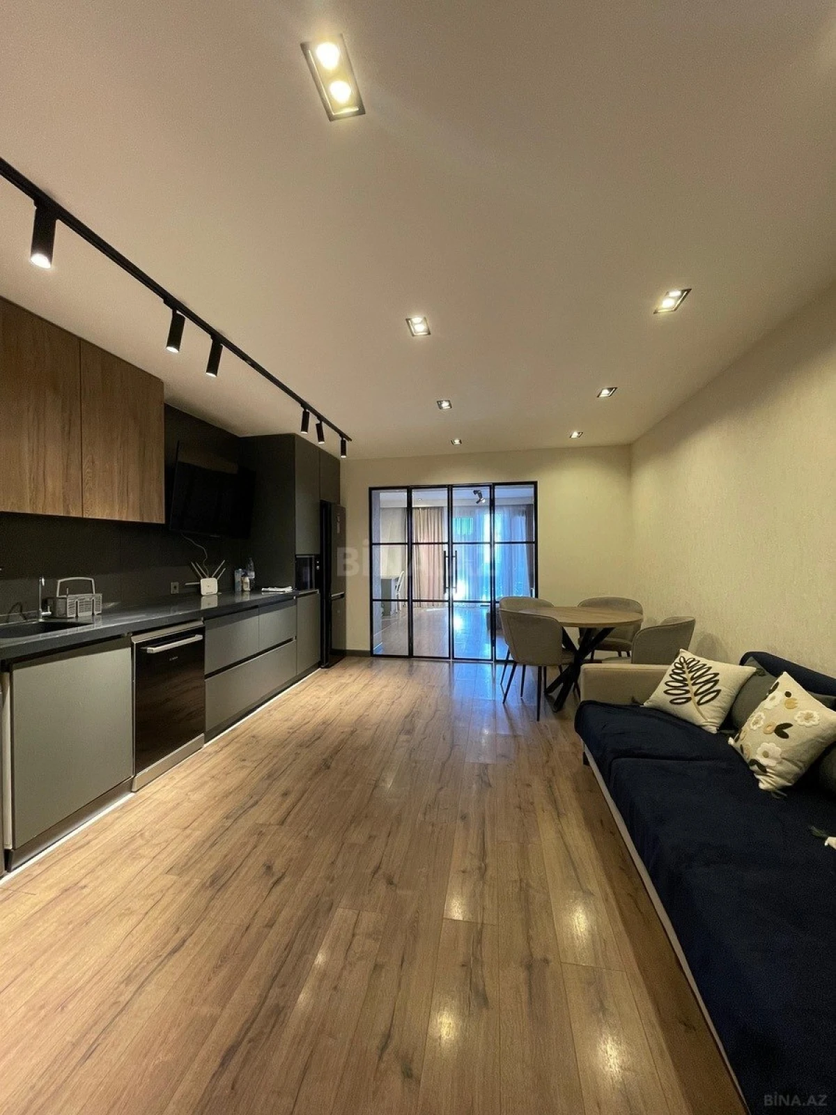 Satılır 4 otaqlı mənzil 90 m²