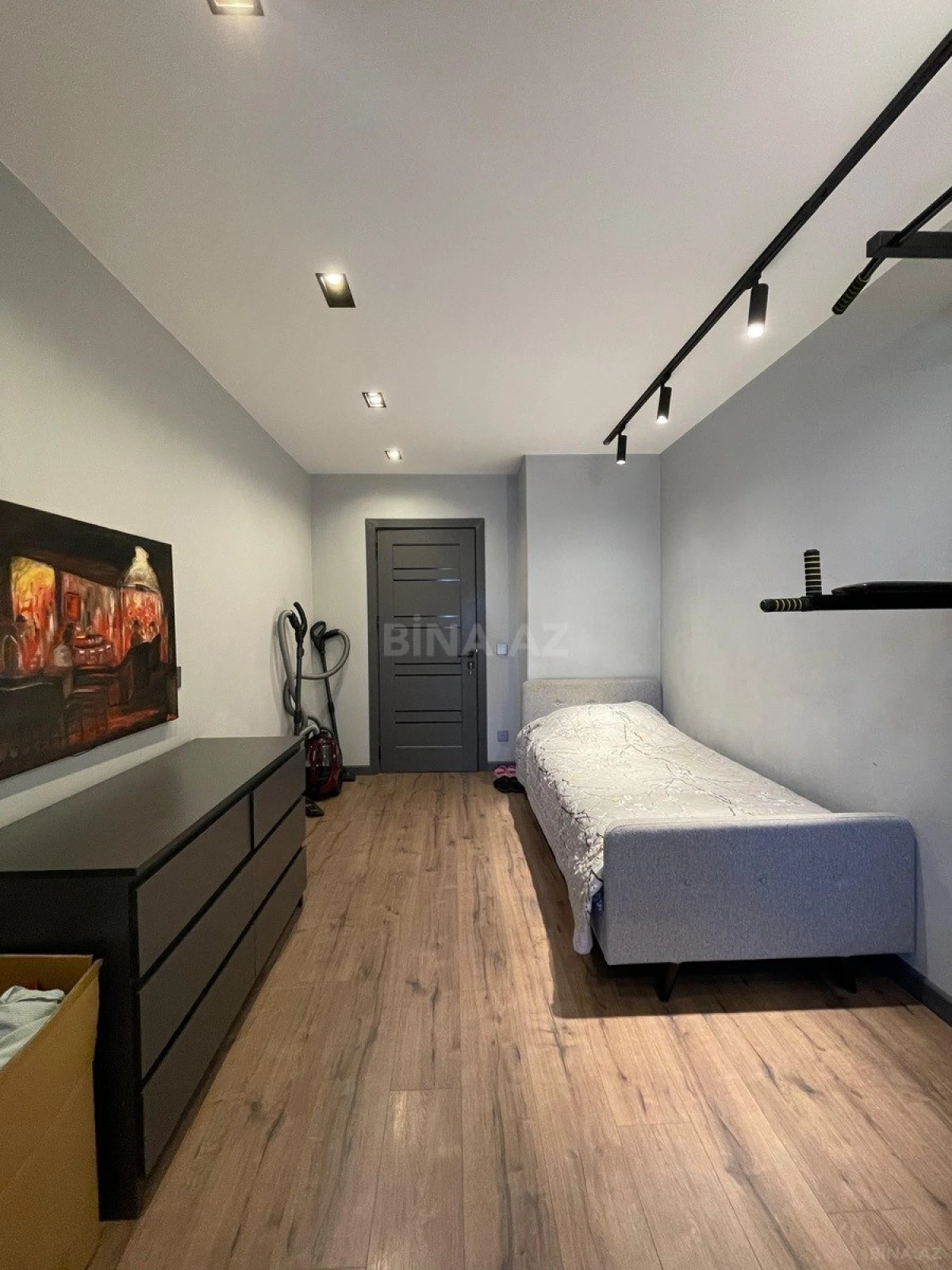 Satılır 4 otaqlı mənzil 90 m²