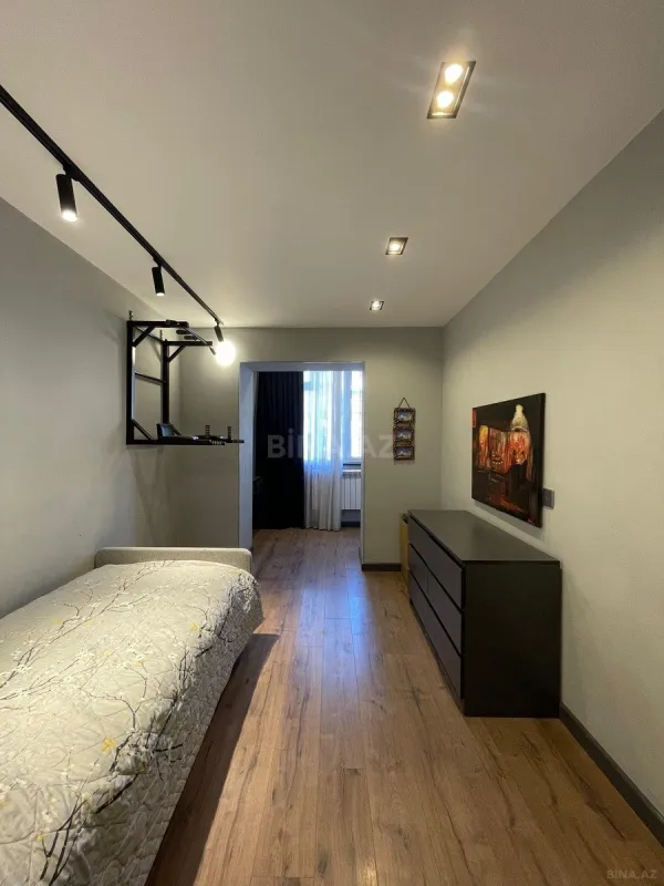 Satılır 4 otaqlı mənzil 90 m²