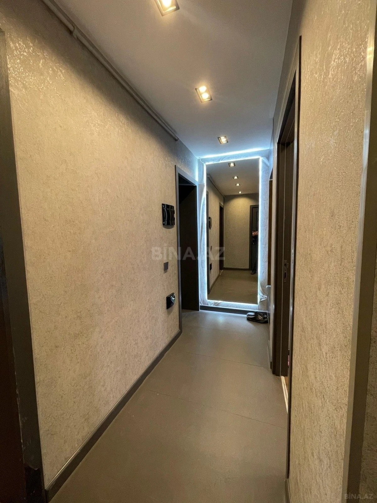 Satılır 4 otaqlı mənzil 90 m²