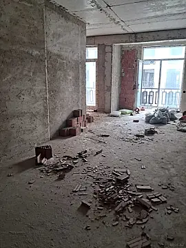 Satılır 4 otaqlı mənzil 287.7 m²