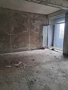 Satılır 4 otaqlı mənzil 287.7 m²