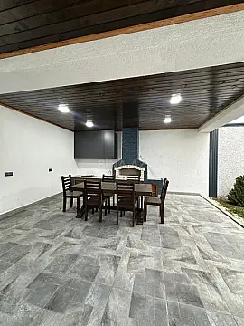 Satılır 4 otaqlı həyət evi 140 m²
